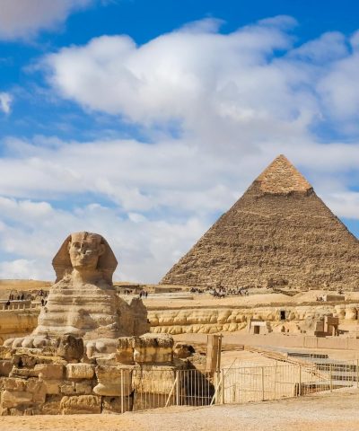 Οι Μεγάλες Πυραμίδες στην Γκίζα